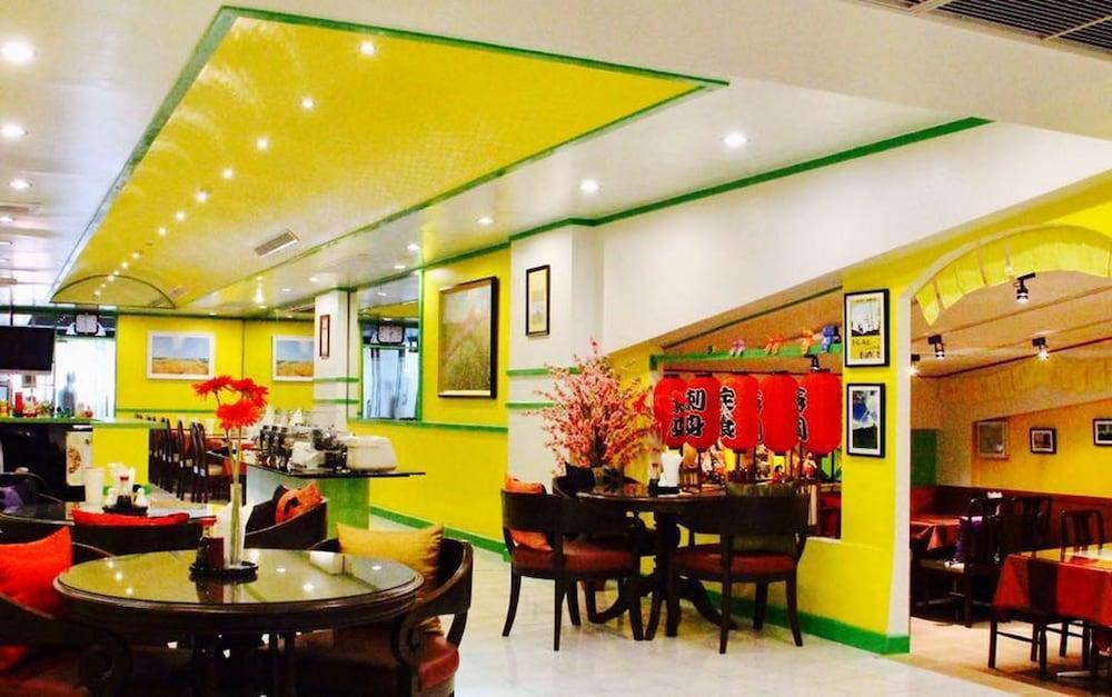 Yellow Ribbon Hills Boutique Suites Bangkok Exterior foto