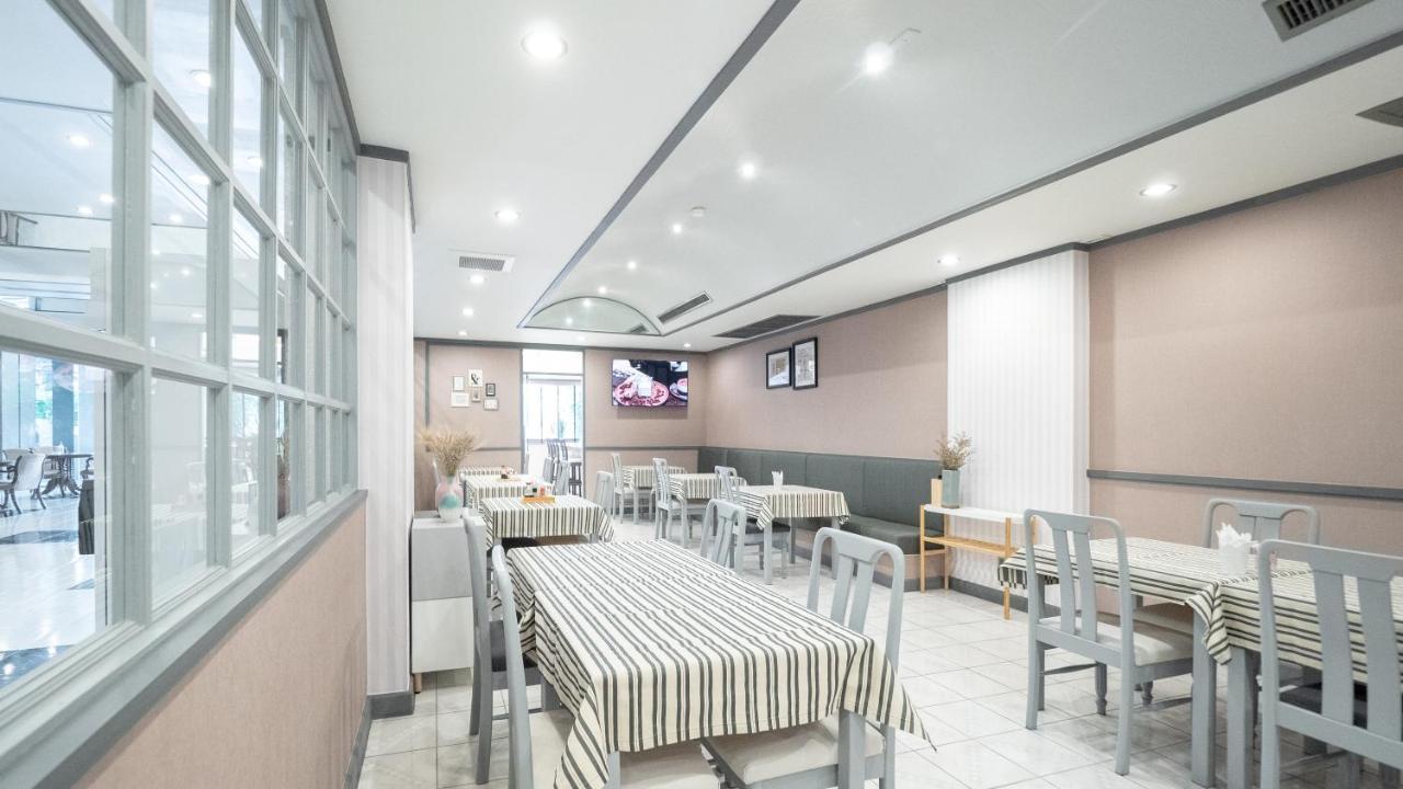 Yellow Ribbon Hills Boutique Suites Bangkok Exterior foto