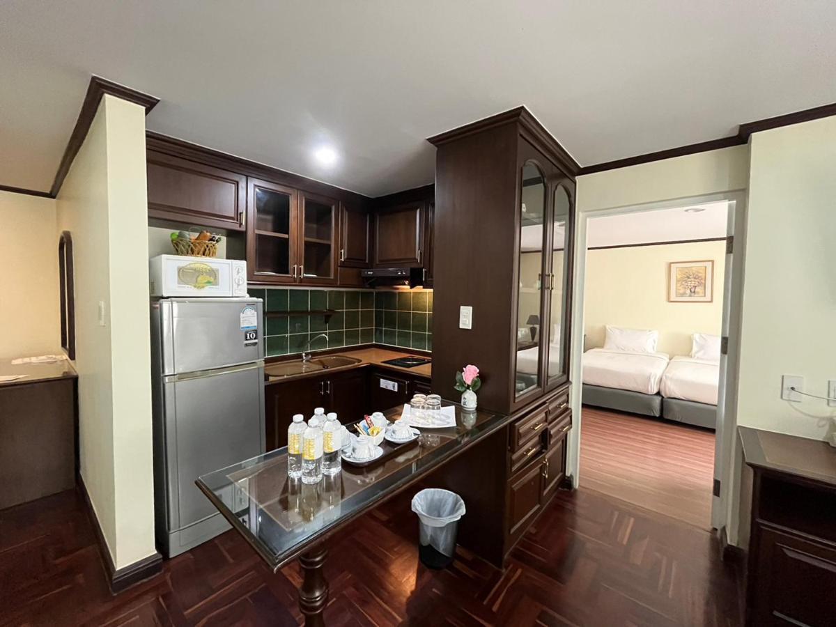 Yellow Ribbon Hills Boutique Suites Bangkok Exterior foto
