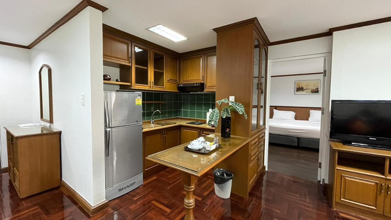 Yellow Ribbon Hills Boutique Suites Bangkok Exterior foto